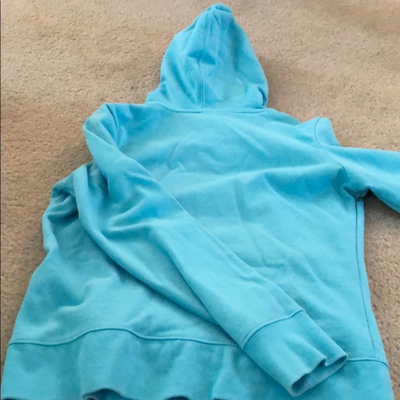 North Face Hoodie. - Picture 6 of 6